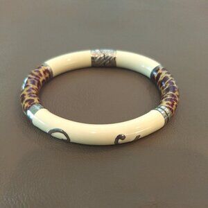 Fine enamel bangle